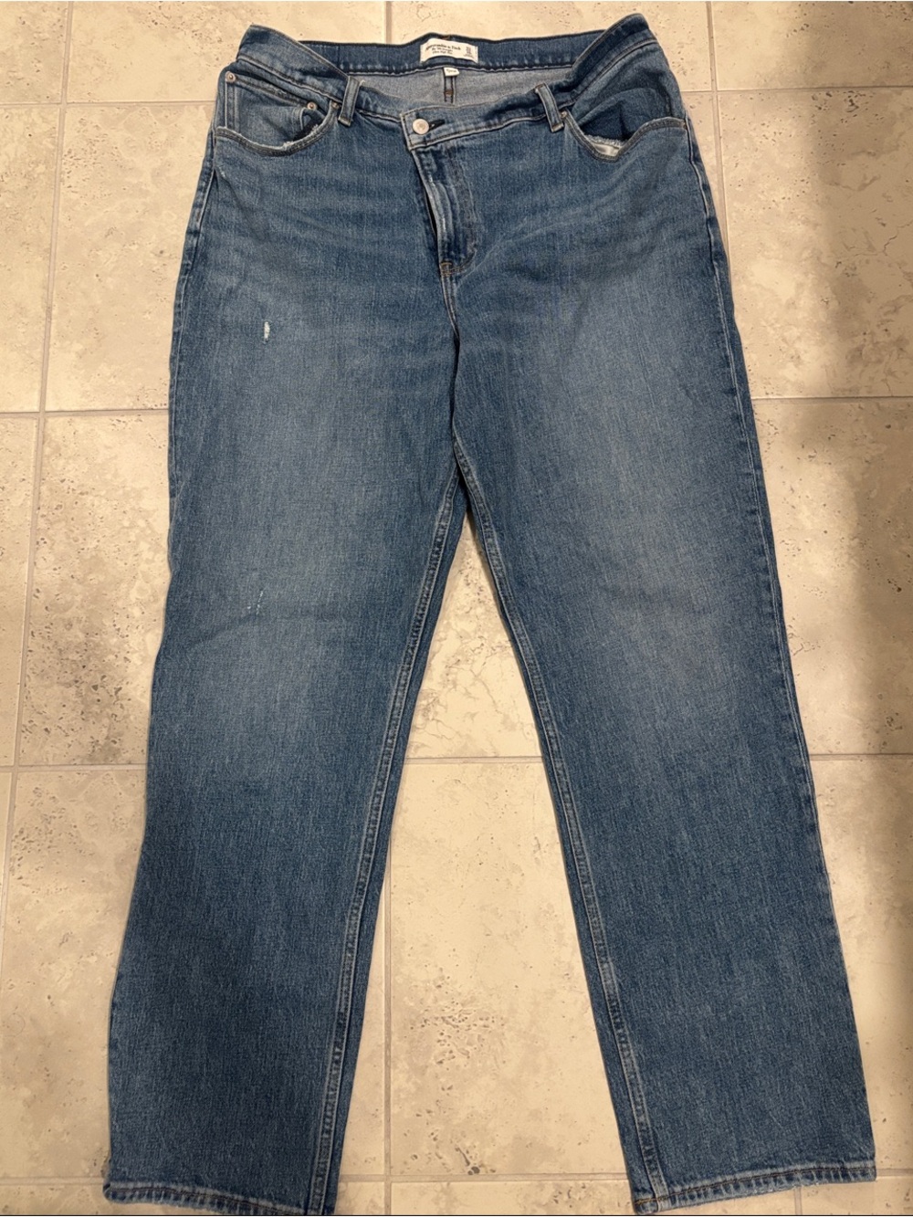 Abercrombie & Fitch light blue relaxed denim jeans